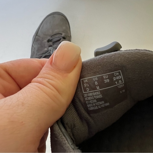 Clark’s Collection Suede Haley Rhea Bungee Slip on in Gray size 8 - Picture 5 of 11